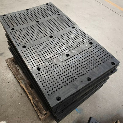 ألوان سوداء ألواح شاشة مطاطية ممتازة 40 * 8mm لشاشات الاهتزاز الصناعية